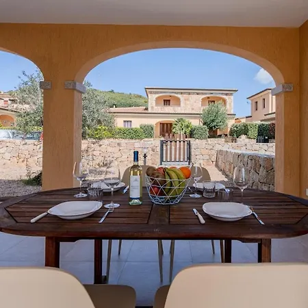Il Corallo - Elegante & 4 Min Dalla San Teodoro (Sardinia)