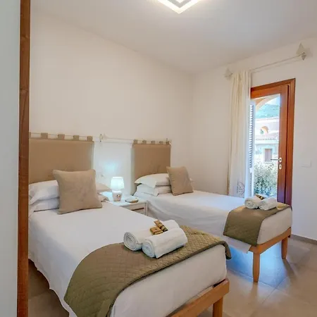 Willa Il Corallo - Elegante & 4 Min Dalla San Teodoro (Sardinia)